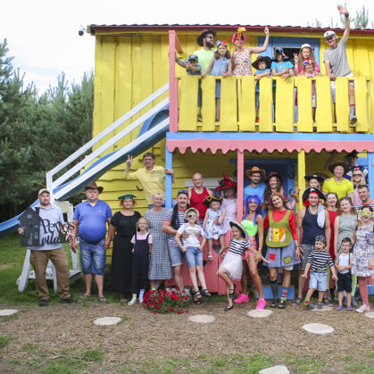 Pepė Ilgakojinė ir draugai